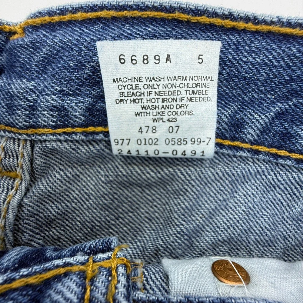 Vintage 90s Levis Boys Denim Shorts Size 7 Blue NWT NOS Y2K